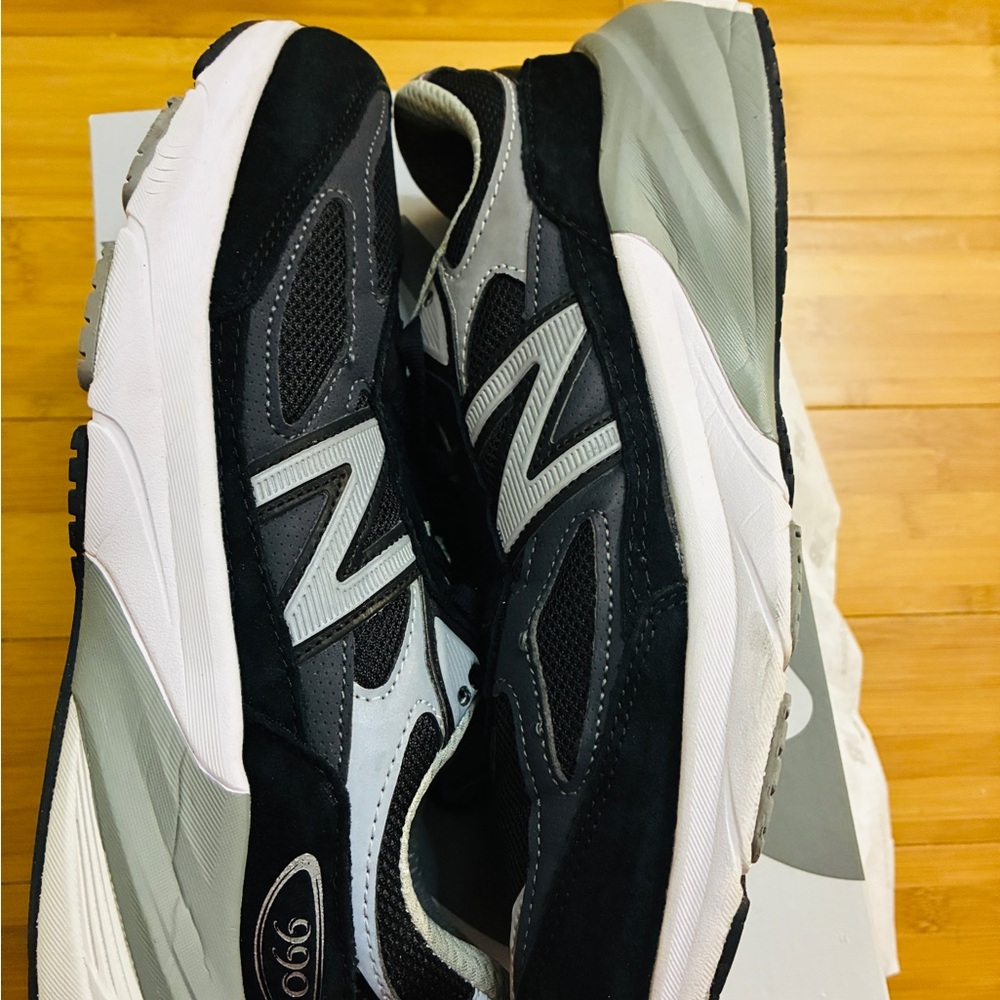 Men’s New Balance 990 V6 Black, Gray, and White Sneakers